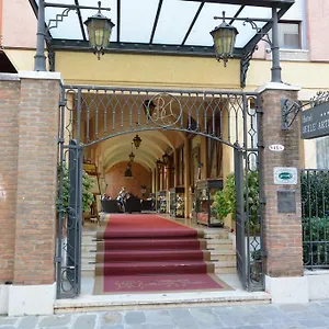 Belle Arti Venice